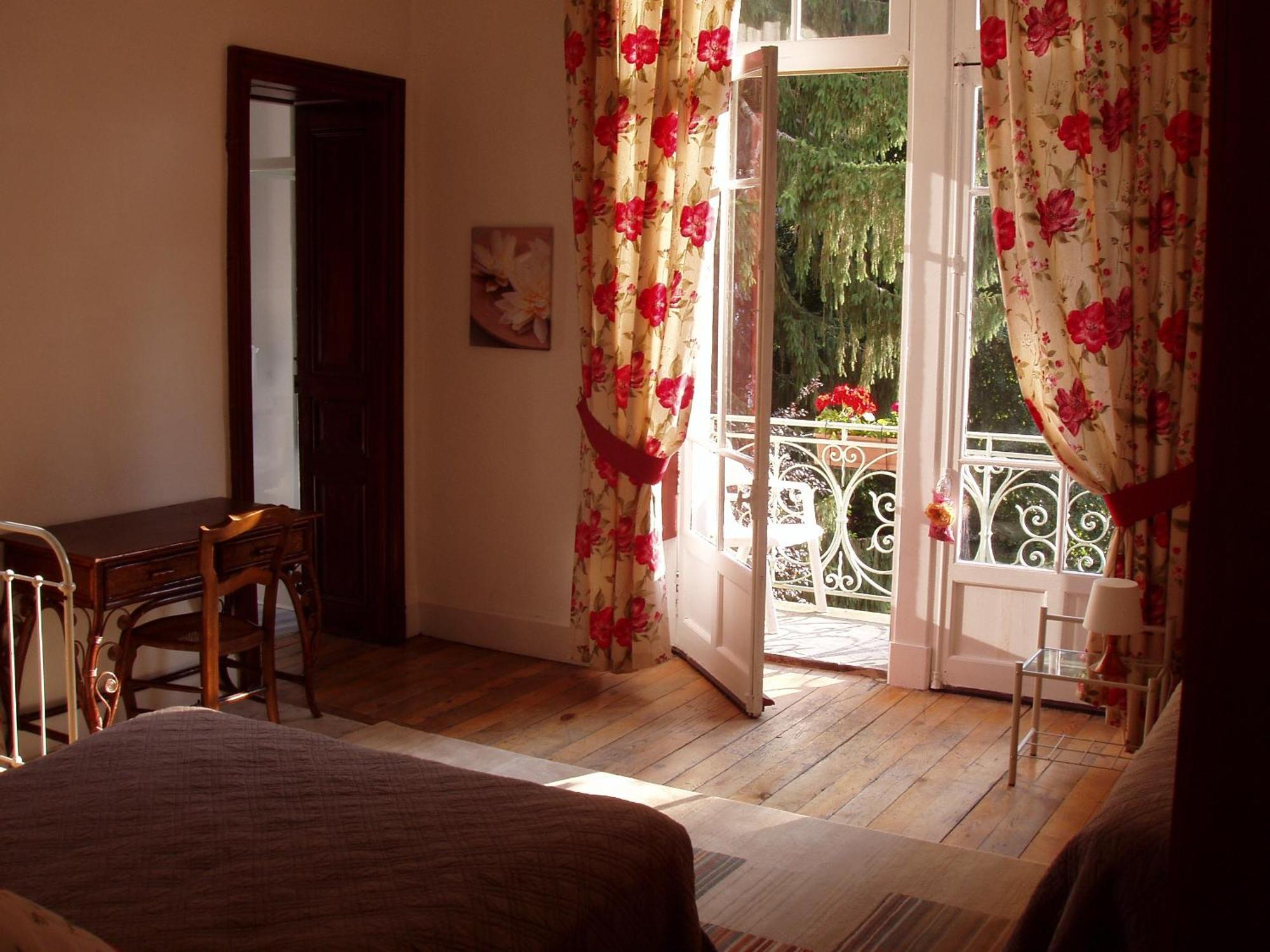 Bagnères-de-Luchon Castel De La Pique Bed & Breakfast 部屋 写真