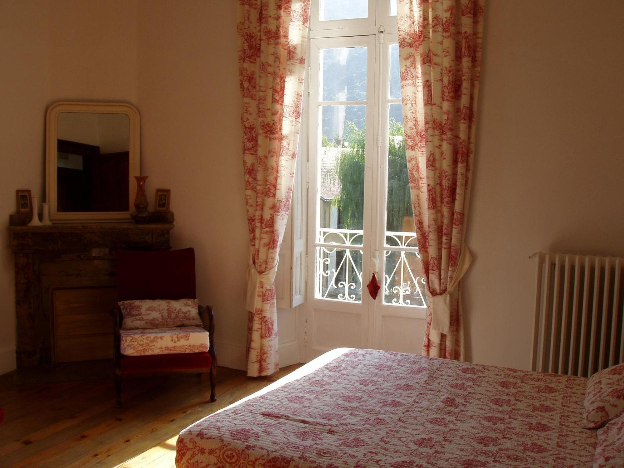 Bagnères-de-Luchon Castel De La Pique Bed & Breakfast 部屋 写真